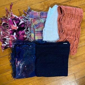 LOT OF 6- Scarves